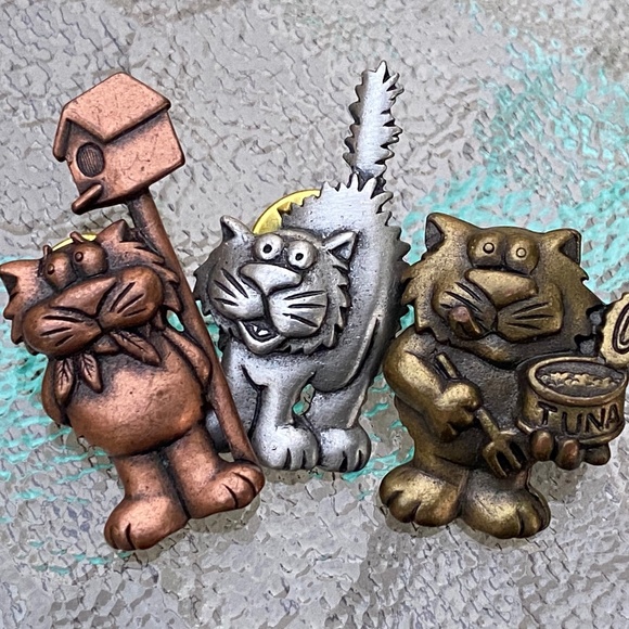 3 Vintage JJ Jonette Who Ate the Bird Cat - Scaredy Cat - Tuna Cat Scatter Pins - Picture 1 of 5